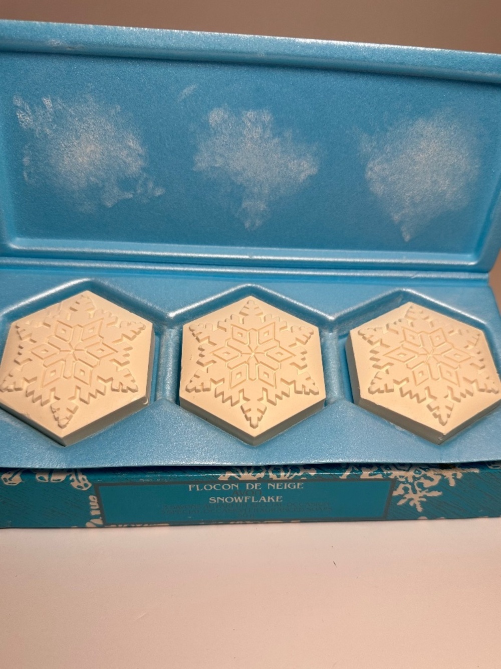 Vintage Avon Snowflake Soap Set 3 Soaps w/ Box Winter Holiday